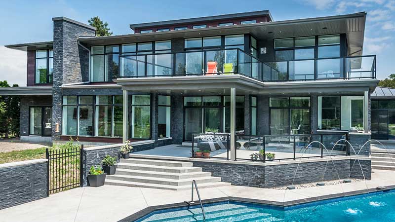 ONTARIO  💵 Ontario Welcomes $30 Million Boost to Manufacturing in Kitchener 🧑🔎