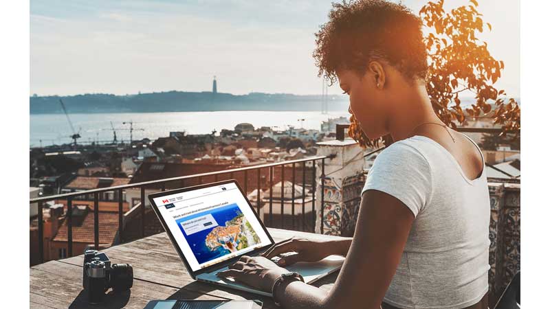 🧑🔎💵 Government workers in BC receive 4.4% higher wages, on average, than comparable private-sector workers